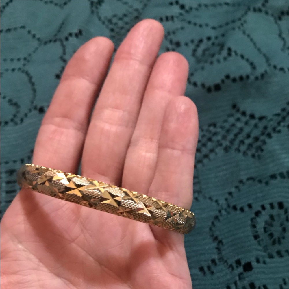 Gold Lord & Taylor bangle bracelet NEW
